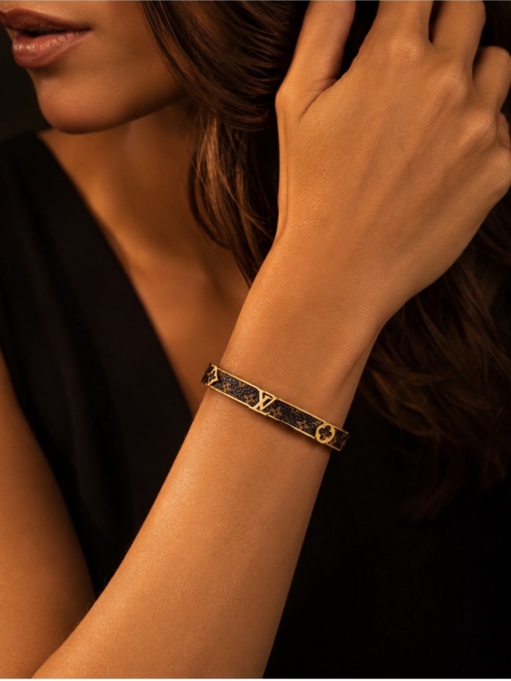 18K Gold and Brown Monogram Hinged Bangle Bracelet - Picture 2 of 8